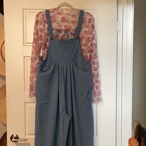 Blue jumpsuit with pockets side zipper NWOT cute with a lace top sold separately